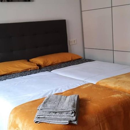 Apartamentos Milan 2 Ов'єдо Екстер'єр фото