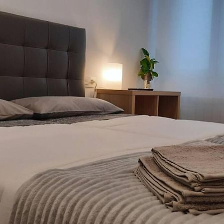Apartamentos Milan 2 Ов'єдо Екстер'єр фото