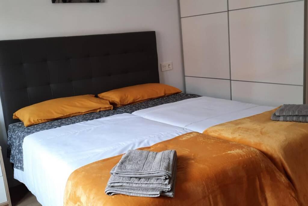 Apartamentos Milan 2 Ов'єдо Екстер'єр фото