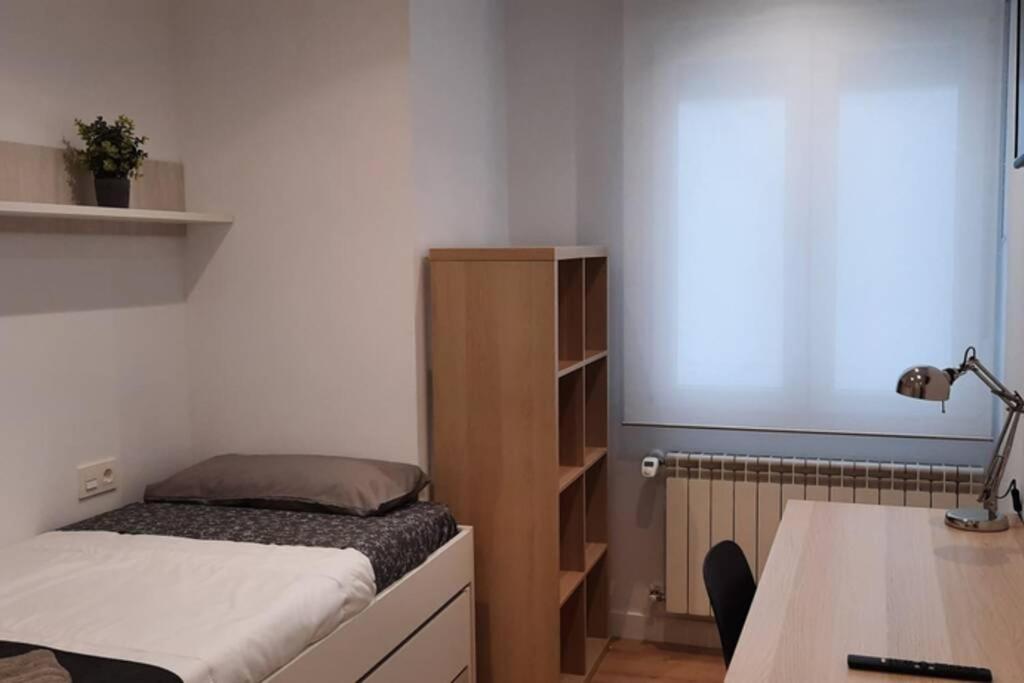Apartamentos Milan 2 Ов'єдо Екстер'єр фото