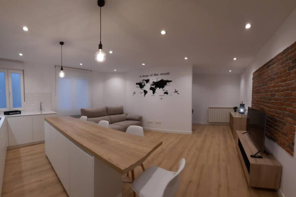 Apartamentos Milan 2 Ов'єдо Екстер'єр фото